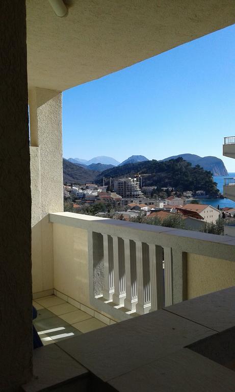Oro Apartments Petrovac Oda fotoğraf