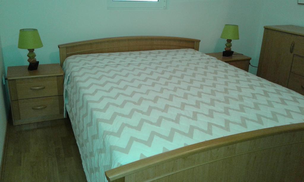 Oro Apartments Petrovac Oda fotoğraf